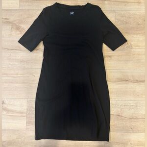 GAP Black Short Sleeve Dress Medium